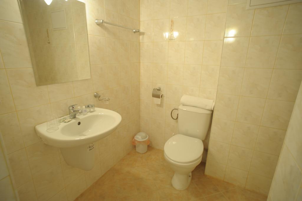 Hotel Alexander Sofia Bagian luar foto